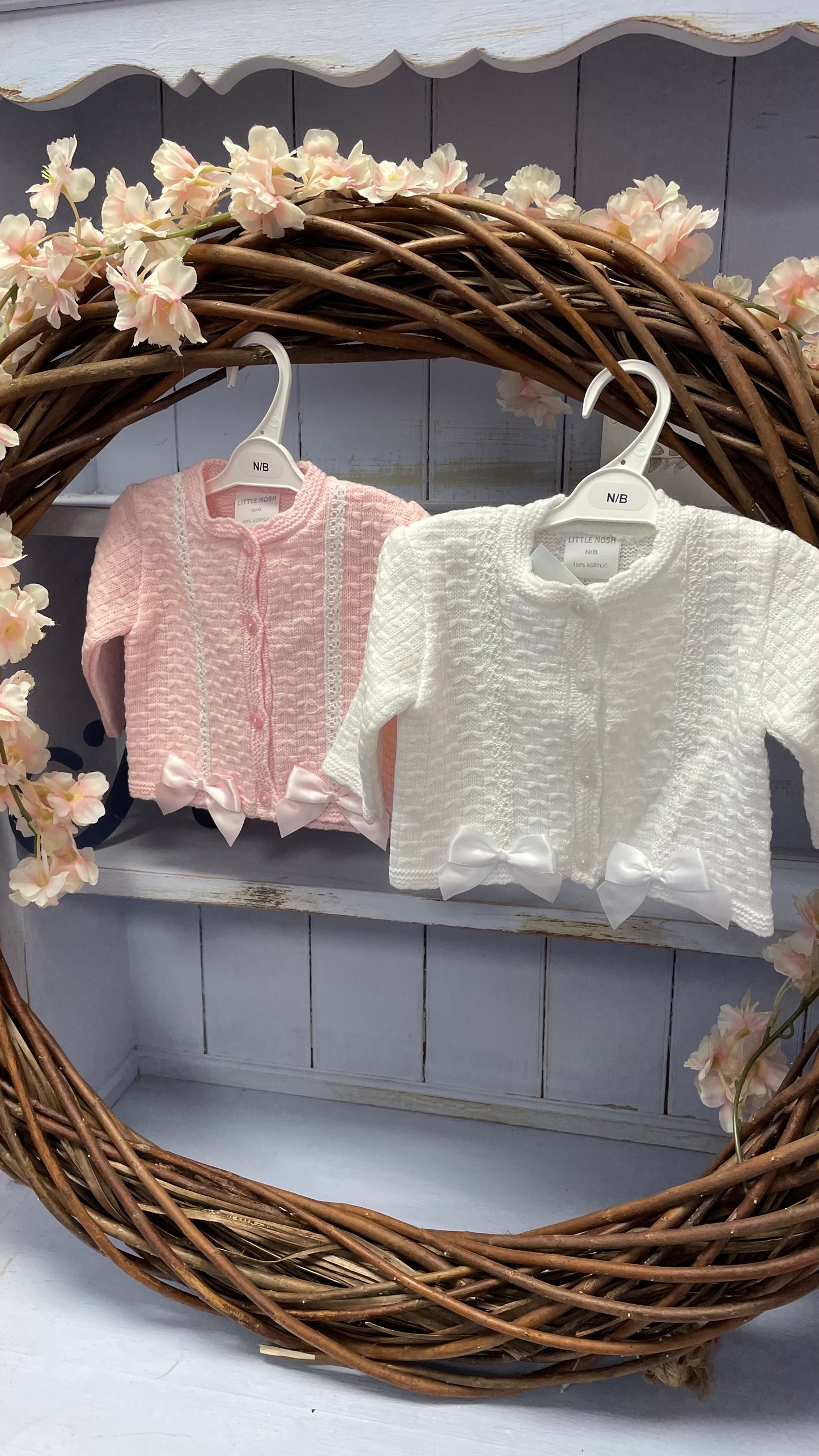 LN Knitted pink or white cardigan with double bow