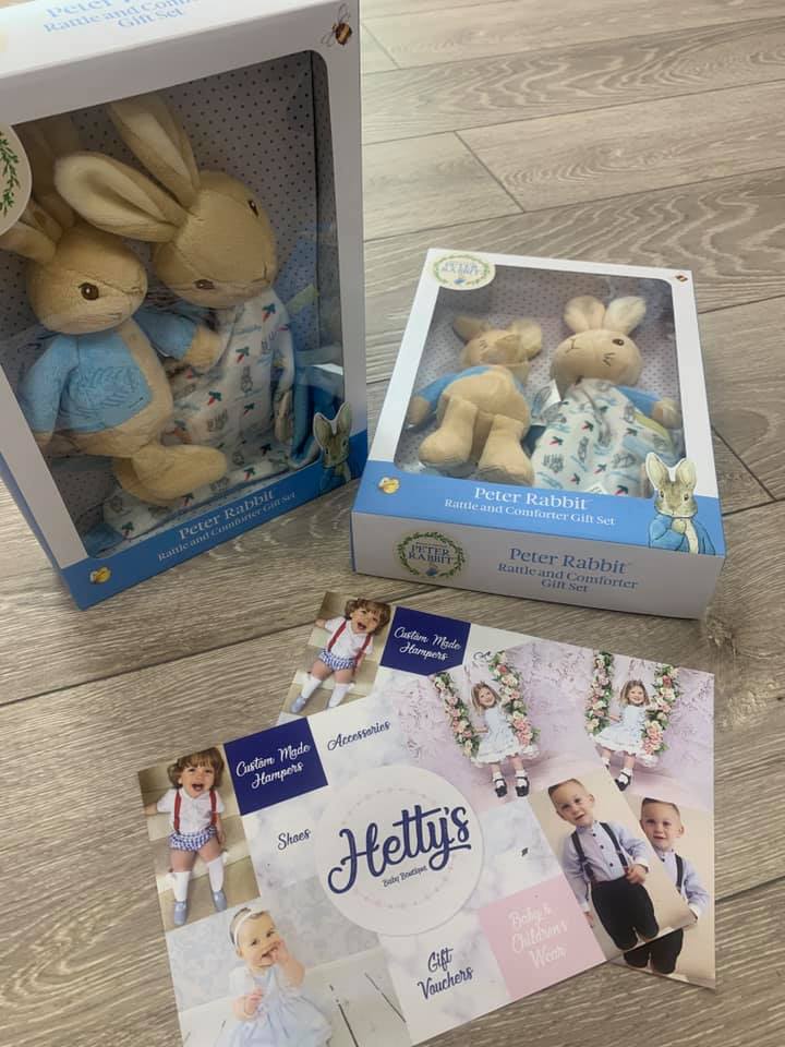 Peter Rabbit Gift Set - Ribbon Tag Comforter and Soft Toy Rattle - Hetty's Baby Boutique