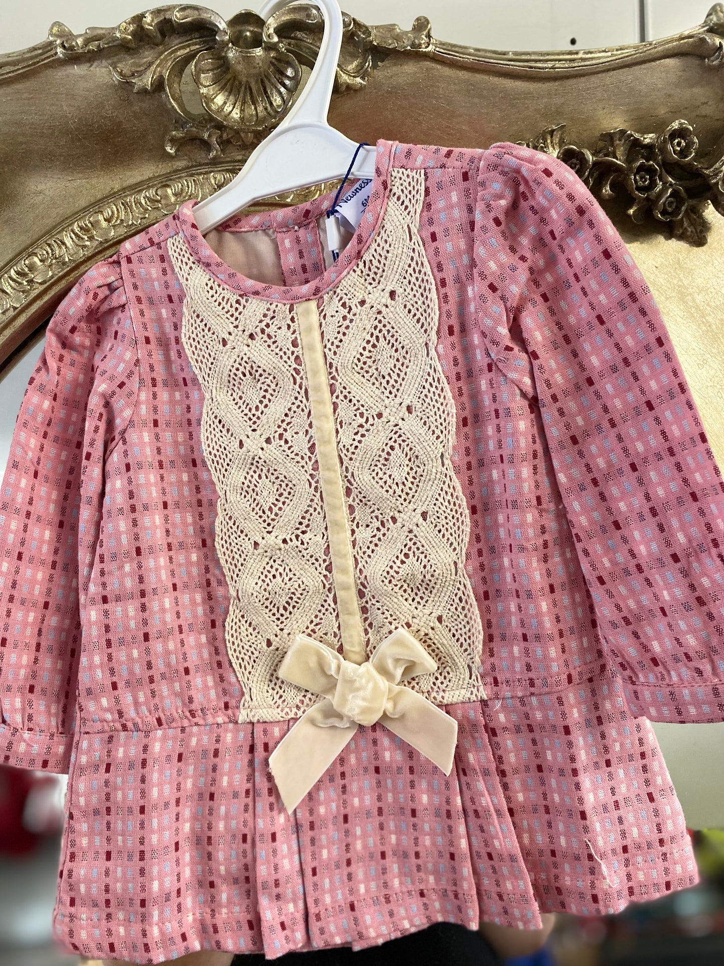 **6m only ** Newness Spanish Check Dress