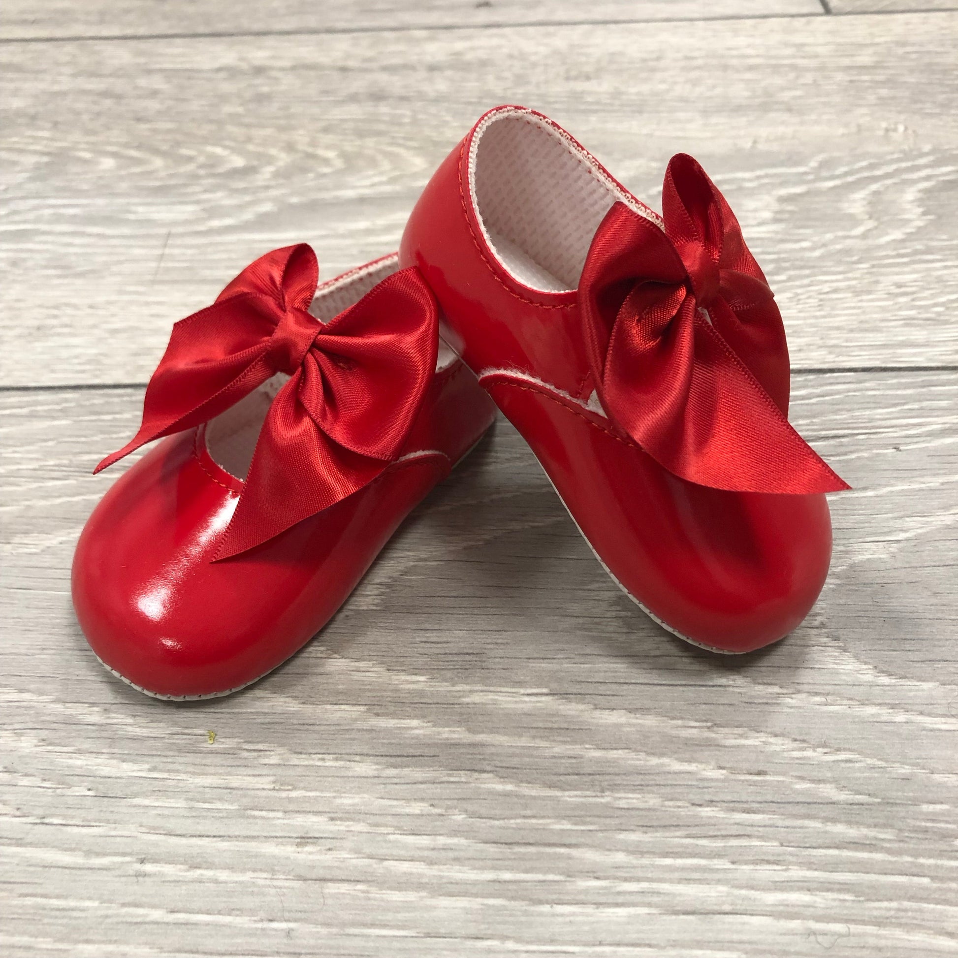 "Amelia" Soft Sole Bow Shoes - Hetty's Baby Boutique