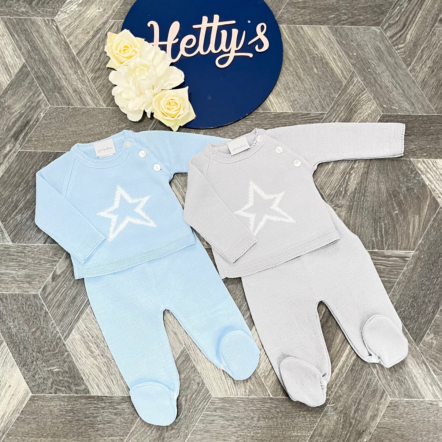 Dandelion Knitted star two piece set