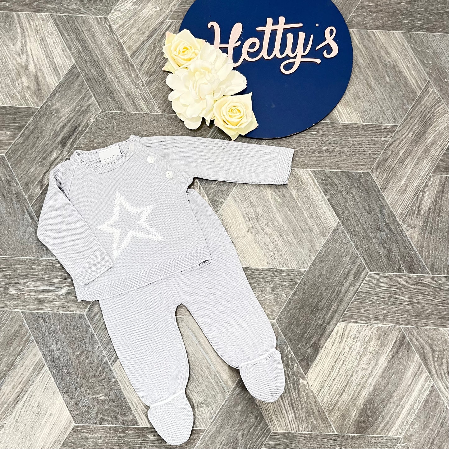 Dandelion Knitted star two piece set